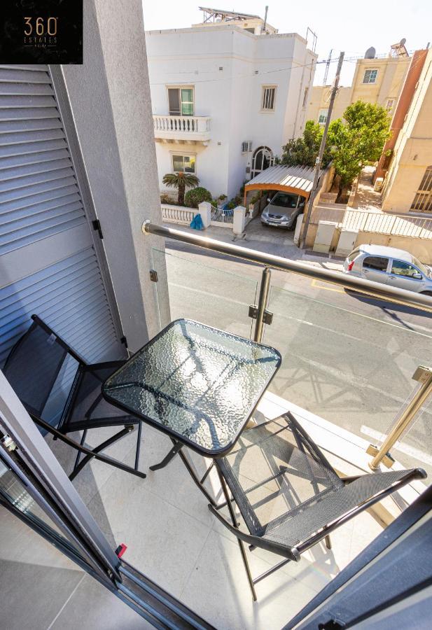 High-End Central Apt With Comfy Bed & Super Wifi By 360 Estates San Gwann Exterior photo
